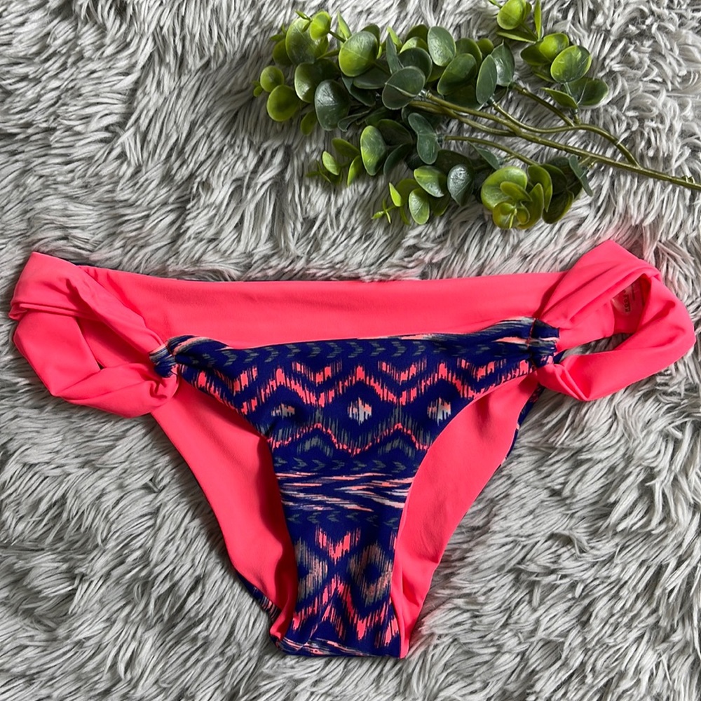 NWOT khong boon blue and pink Aztec tribal bikini bottoms size s.